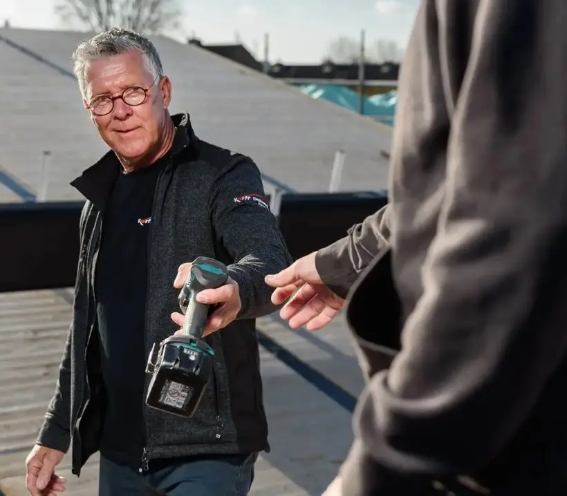 Uitvoerder dakdekker afbeelding