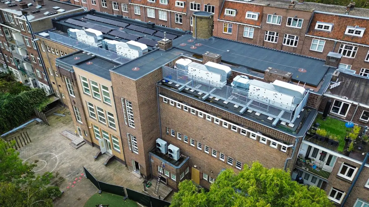 Dakrenovatie De Admiraal de Ruyterschool Amsterdam